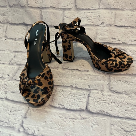 Rampage Cheetah High Heels - Picture 2 of 6
